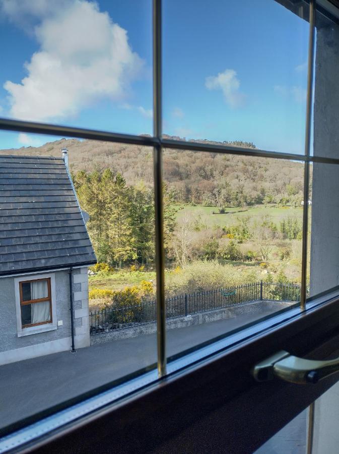 Glenn Eireann House Bed & Breakfast Cushendall Exterior photo