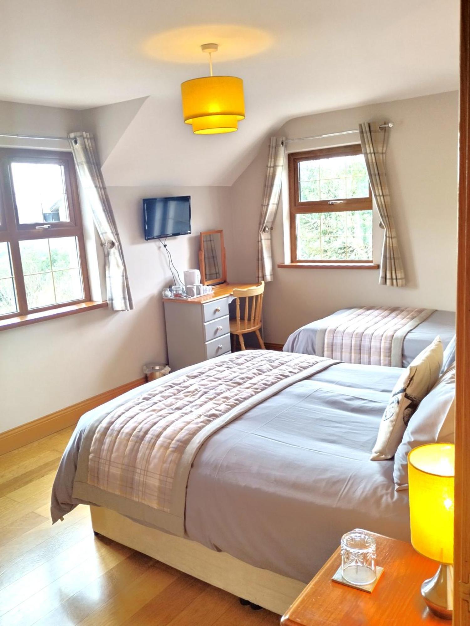 Glenn Eireann House Bed & Breakfast Cushendall Exterior photo