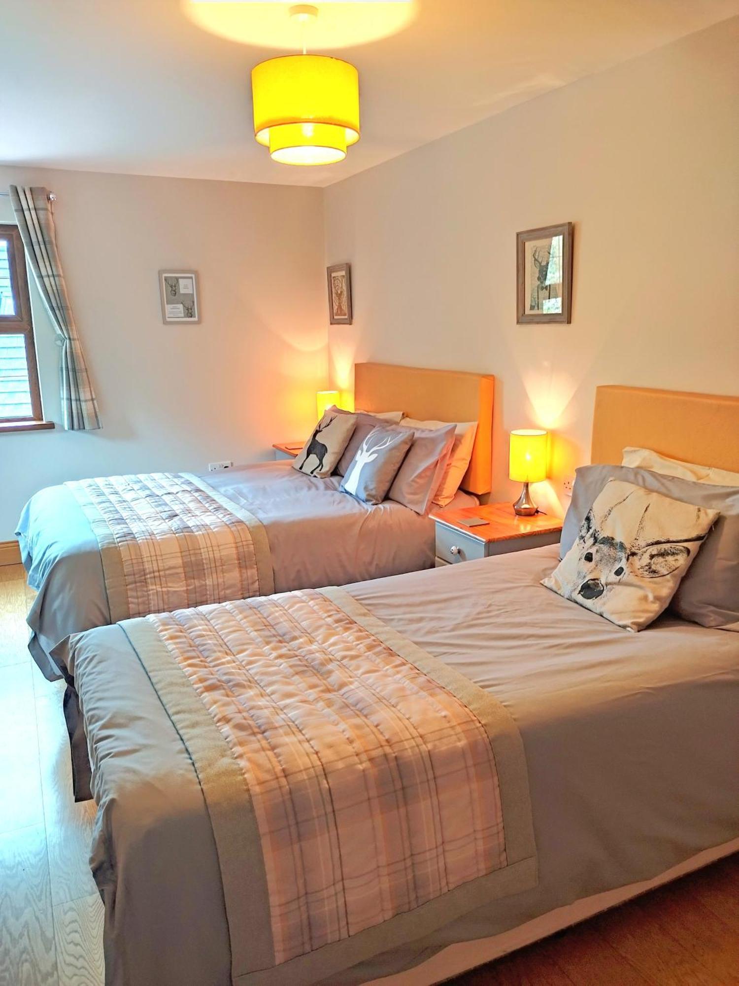Glenn Eireann House Bed & Breakfast Cushendall Exterior photo
