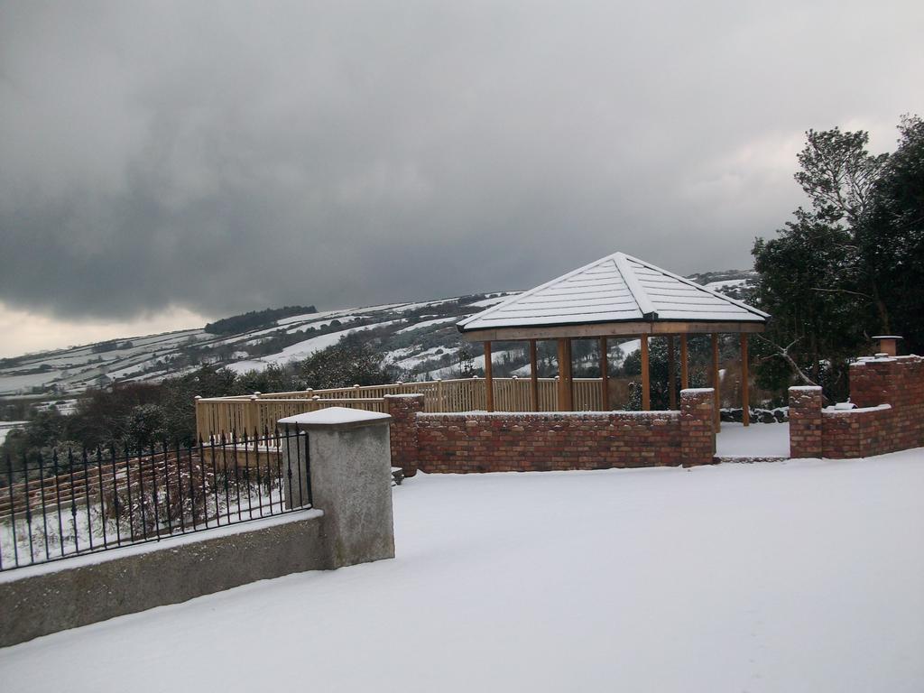 Glenn Eireann House Bed & Breakfast Cushendall Exterior photo