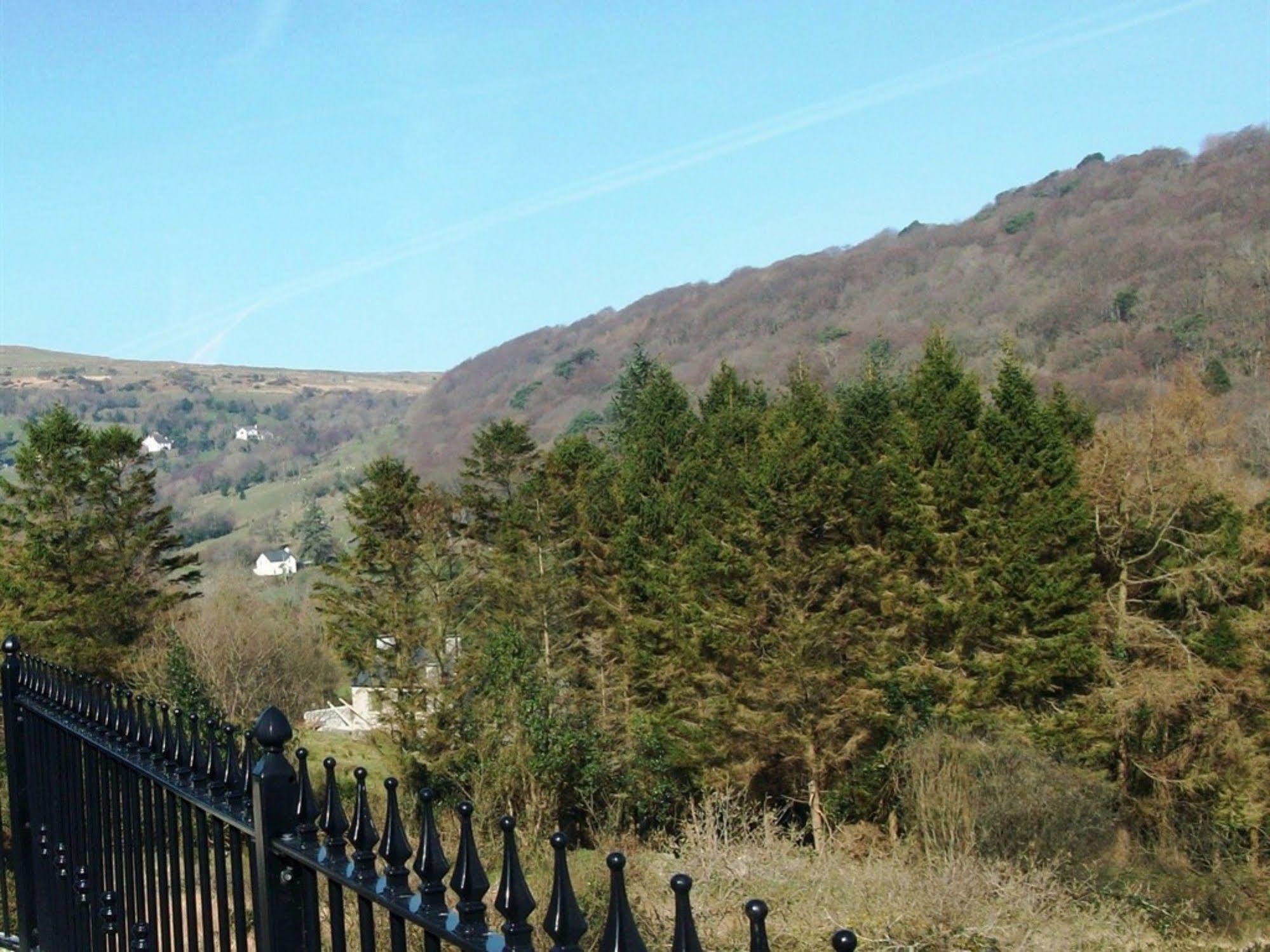 Glenn Eireann House Bed & Breakfast Cushendall Exterior photo
